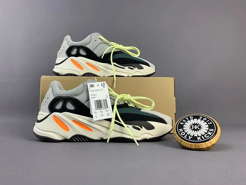 YEEZY 700 WAVERUNNER